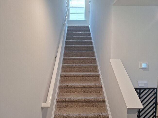 Building Photo - Lovely Four Bedroom Home  Appropriately 5 ...