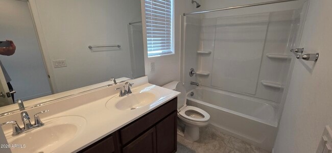 Building Photo - 14759 W Soft Wind Dr