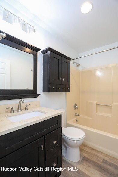 Building Photo - 87 Delaware St