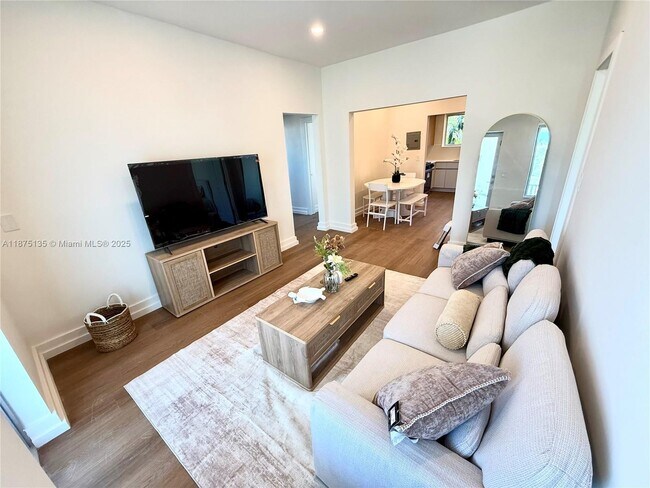 Primary Photo - 1535 West Ave