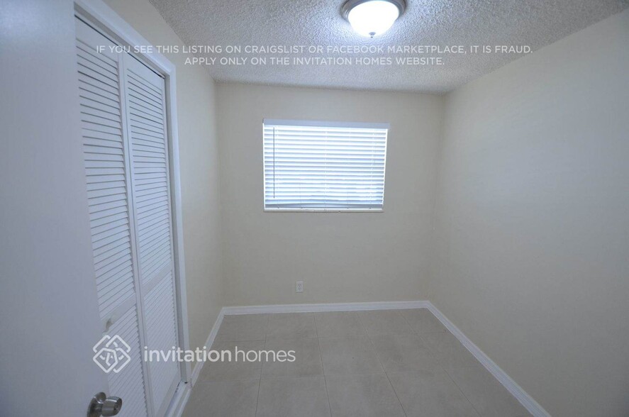 Building Photo - 5531 SW 6th Ct