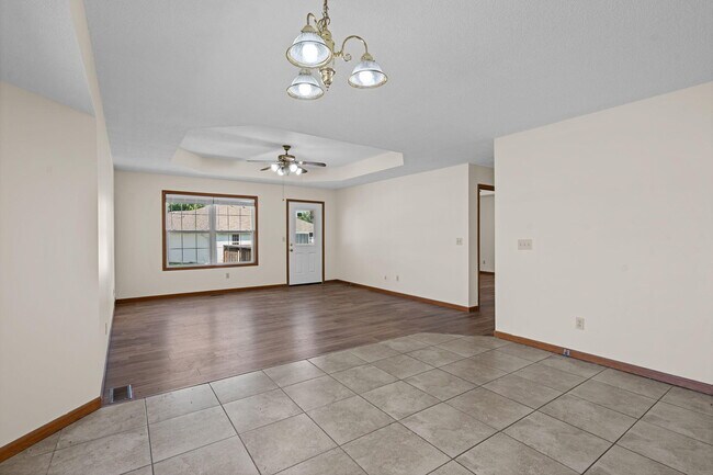 Building Photo - 1278 W Butterfield Dr