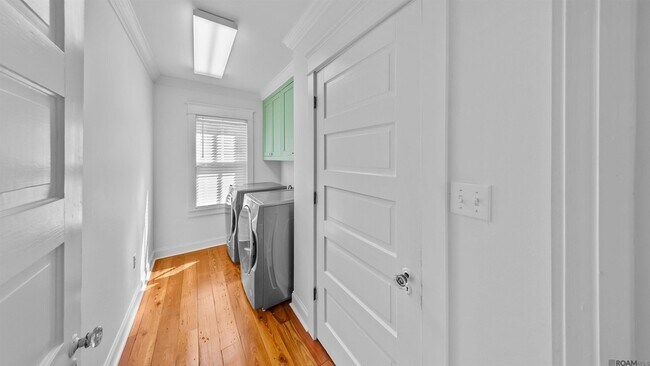 Building Photo - 635 Hebert St