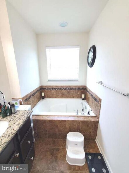 Building Photo - 5409 Double Day Ln