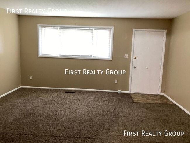 Building Photo - 27 Stadia Dr