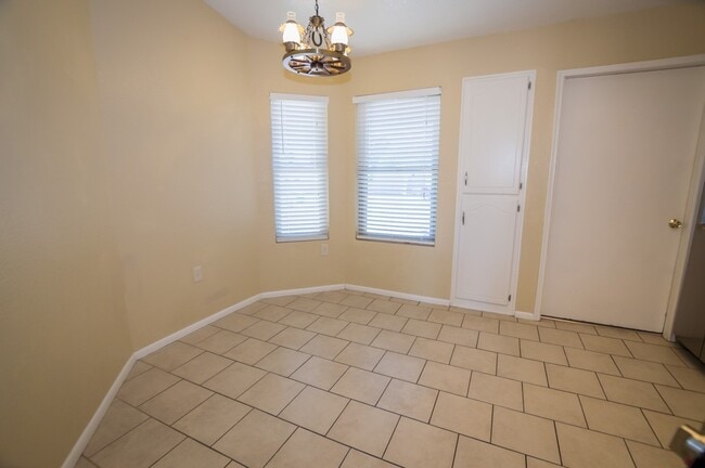 Building Photo - Welcome to this charming 3-bedroom, 2-bath home with Central A/C and Large 2 Car Garage!