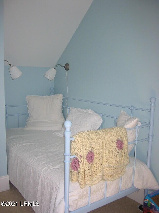 Building Photo - 31 Porcher Pinkney