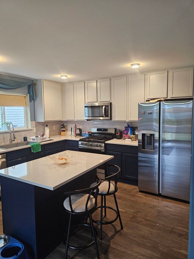 Building Photo - 3 Bedroom Home for rent in Tahoma Terra community!