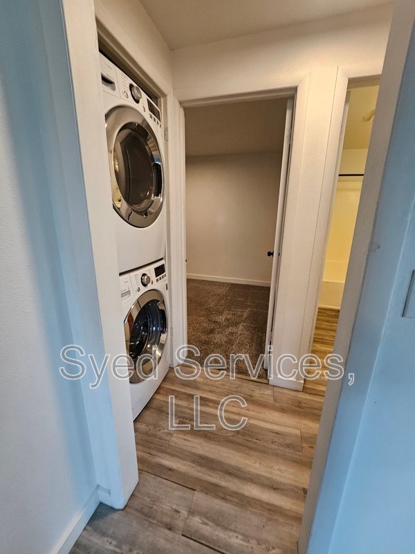 Building Photo - 624 E Hawaii Ave