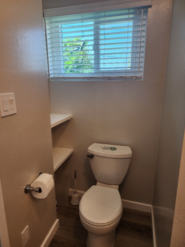 Building Photo - 1112 N Ontare Rd