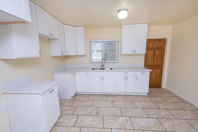 Building Photo - 3BR/2BA - Single Family Home in El Cajon!