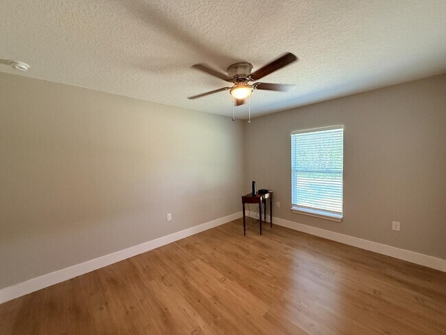 Building Photo - 2186 W G Martinelli Blvd