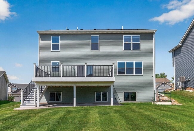 Building Photo - 1559 Edgebrook Ln