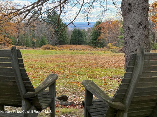 Building Photo - 13 Heyden Rd
