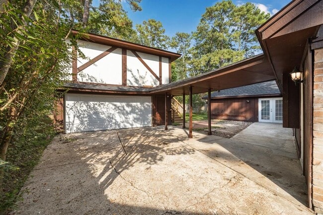 Building Photo - 25402 Lynbriar Ln