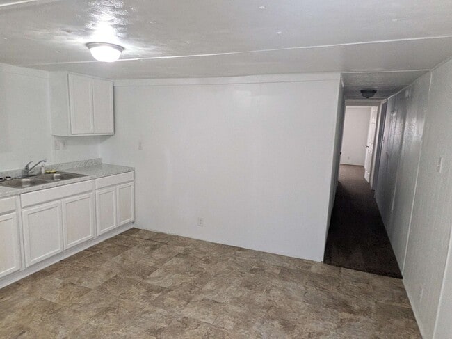 Building Photo - 14962 Goliad Dr