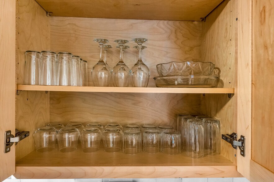 Glassware included - 3640 Cardiff Ave