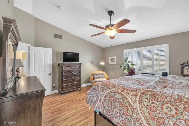 Building Photo - 3824 Sunking St