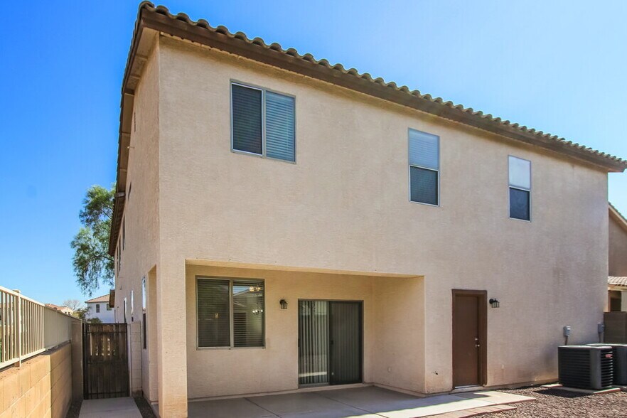 Building Photo - 3020 S 94th Ave