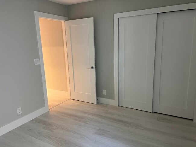 Building Photo - 1076 Siena Oaks Cir E