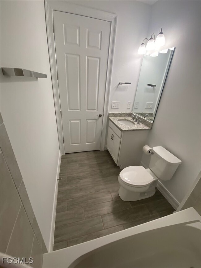 Building Photo - 2974 Royal Gardens Ave