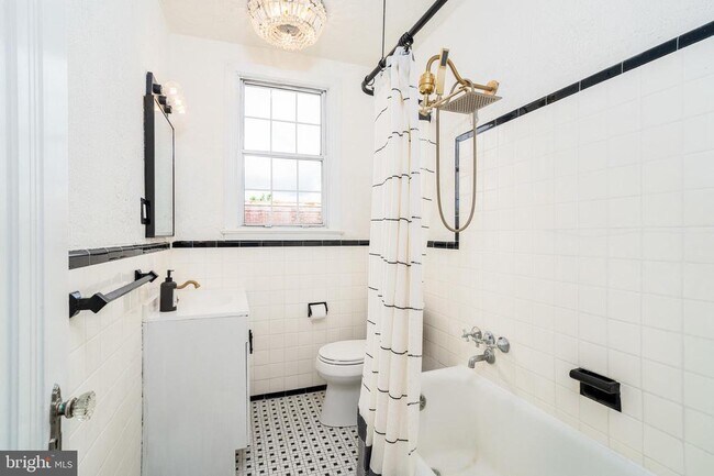 Building Photo - 1404 Tuckerman St NW