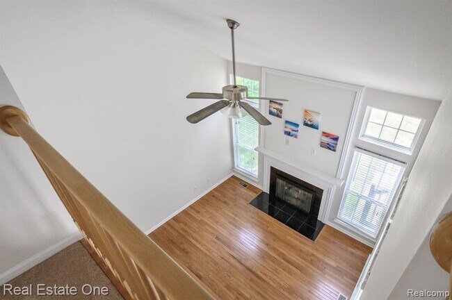 Building Photo - 3262 Woe-Be-Tide Ct