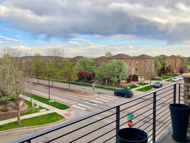 Building Photo - Spacious 3-Bed, 2-Bath Condo in the Desirable Rigden Farm Area