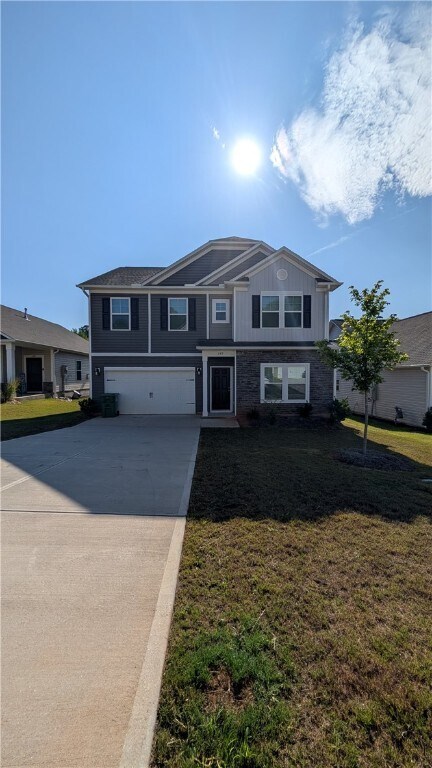 Primary Photo - 249 Carvel Trl