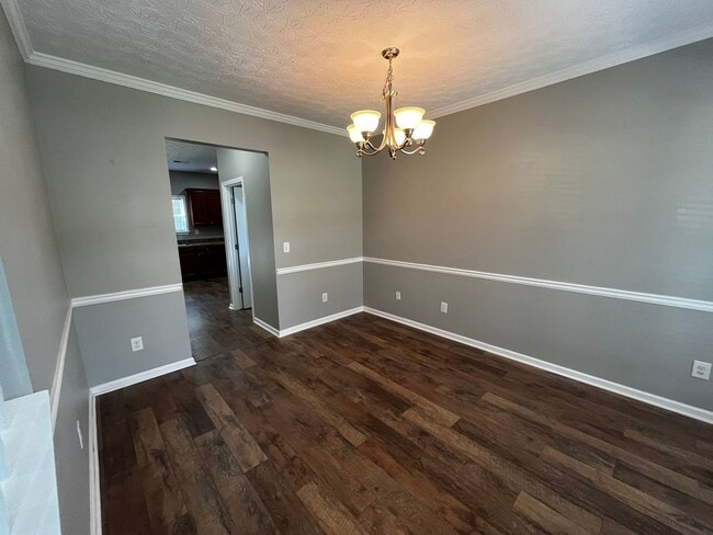 Building Photo - Modern Amenities. Urban Location. Sophisti...