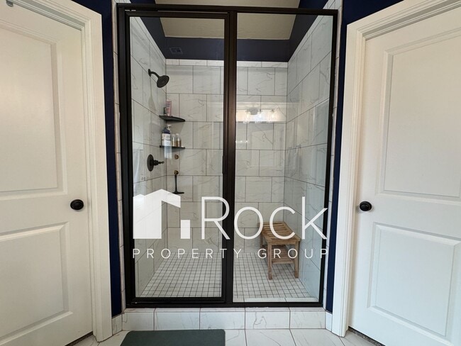 Building Photo - Beautiful 3 Bedroom Home with Study in Westmoore Area of OKC **First Month's Rent FREE**