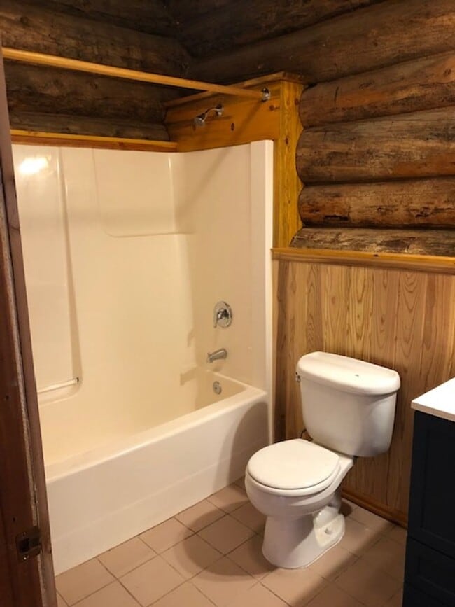 Building Photo - Custom Forest Home with ADU on 9.6 Acres!