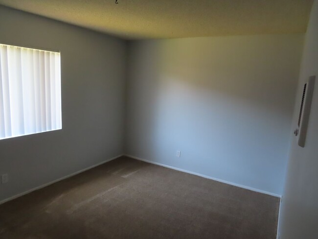 Building Photo - Three Bedroom Condo in Rancho Penasquitos