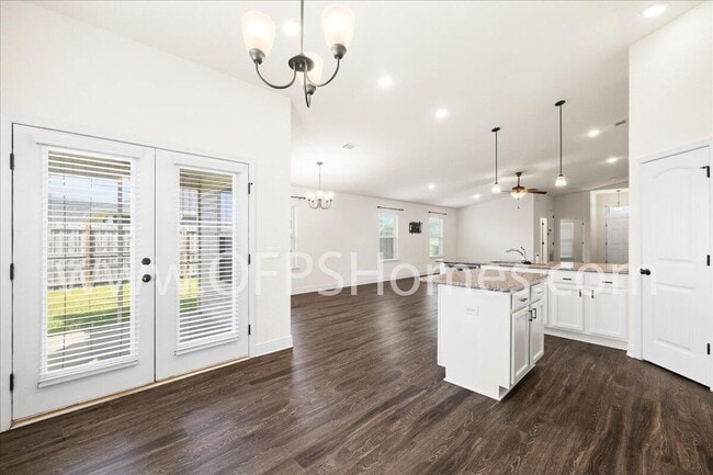 Building Photo - 6123 Redberry Dr