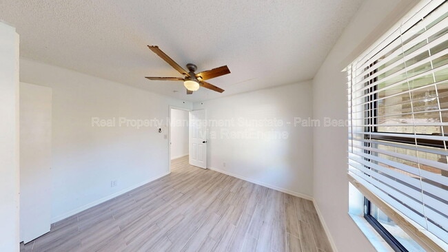 Building Photo - 13789 Bottlebrush Ct
