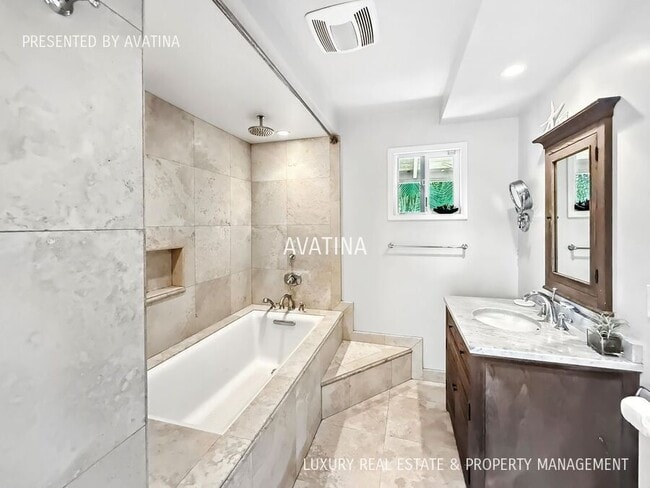 Building Photo - 44-442 Kaneohe Bay Dr-A