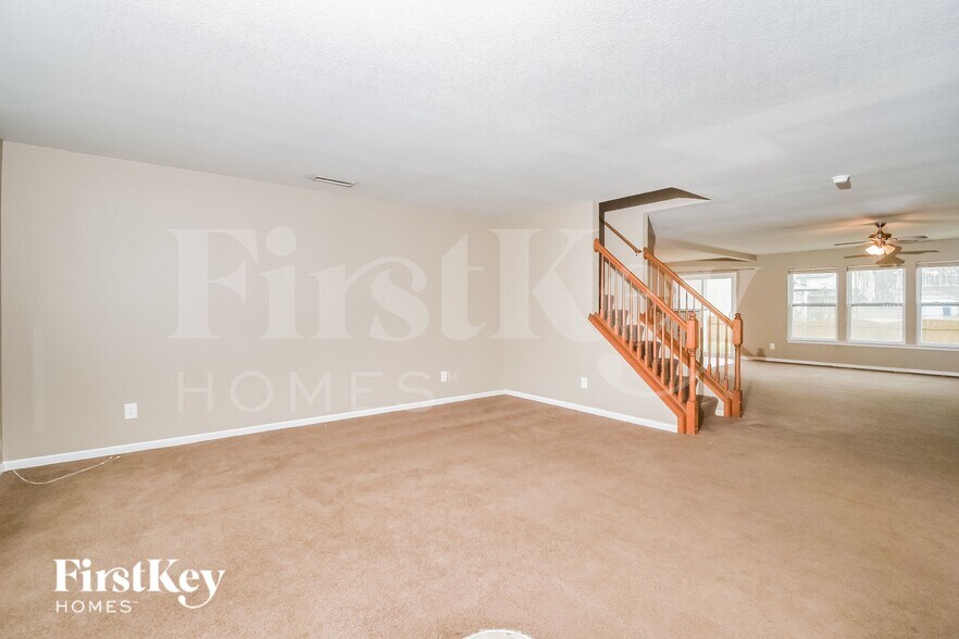 Building Photo - 8018 Gathering Ln