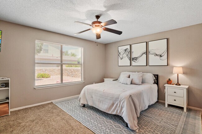 Building Photo - 5905 Redstone Mesa Ct