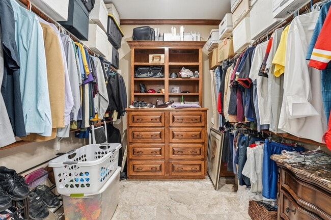 Building Photo - 19623 Fairway Island Drive