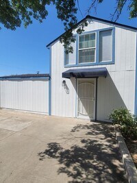 Building Photo - Quiet 1Br 1Bath in the Carmichael area