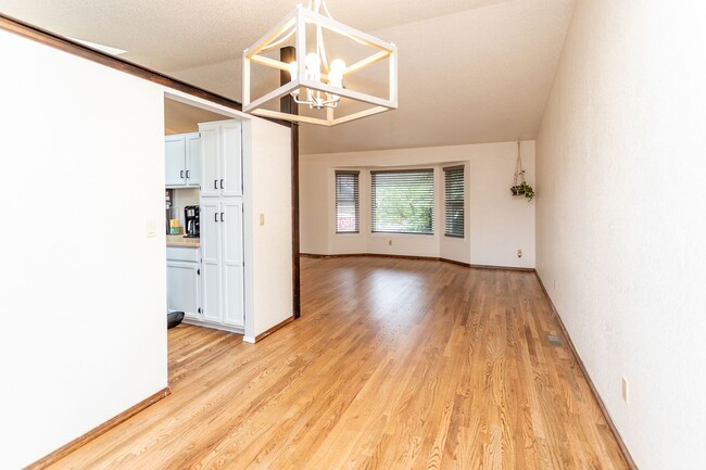 Building Photo - Beautiful Briargate Home on a Spacious Cor...
