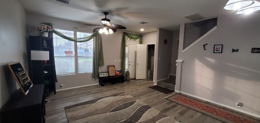 Building Photo - 2110 village crossing trail