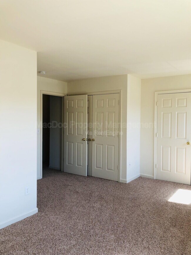 Building Photo - 11009 Bevin Dr