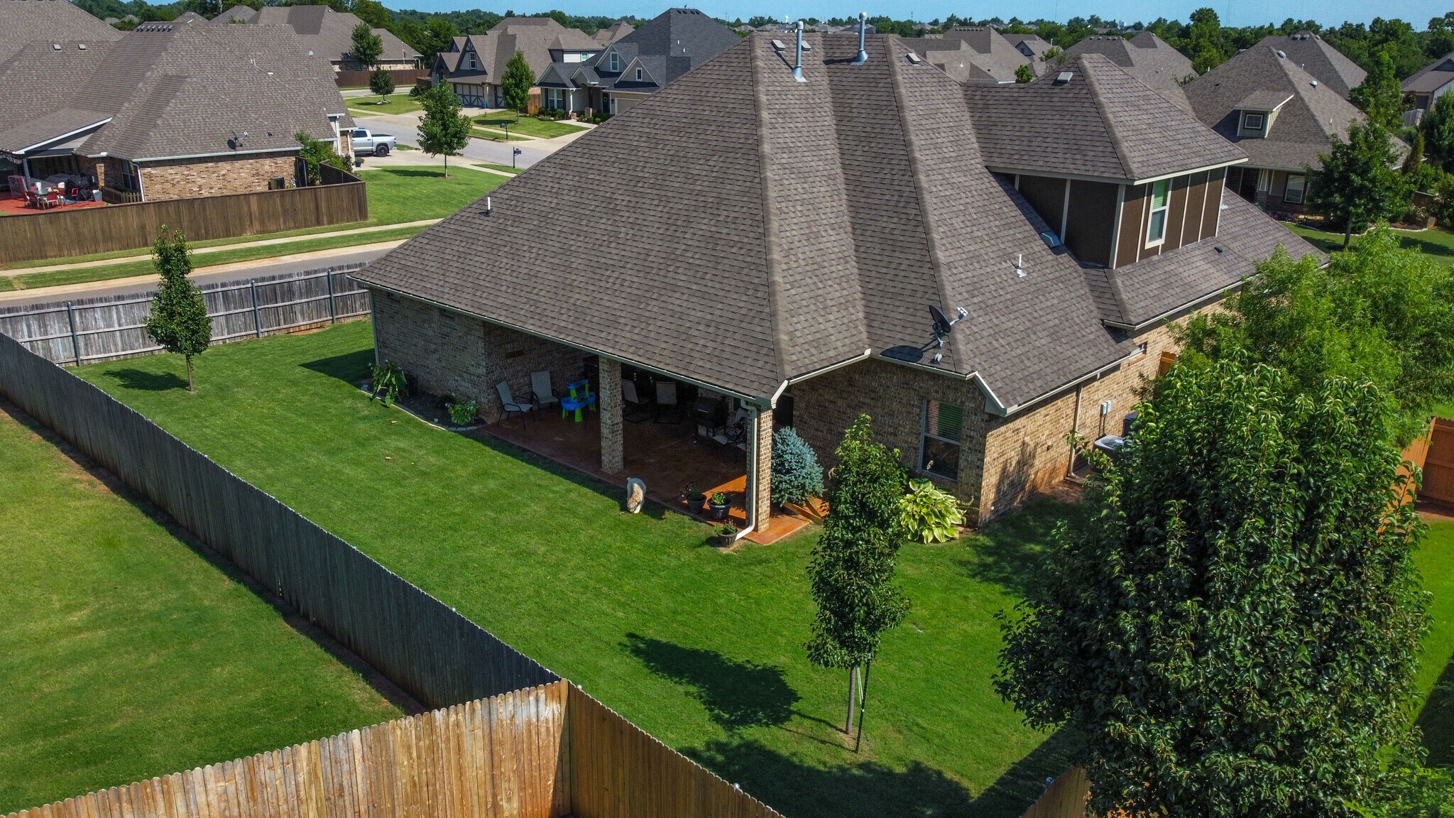 Building Photo - 917 NW 185th St