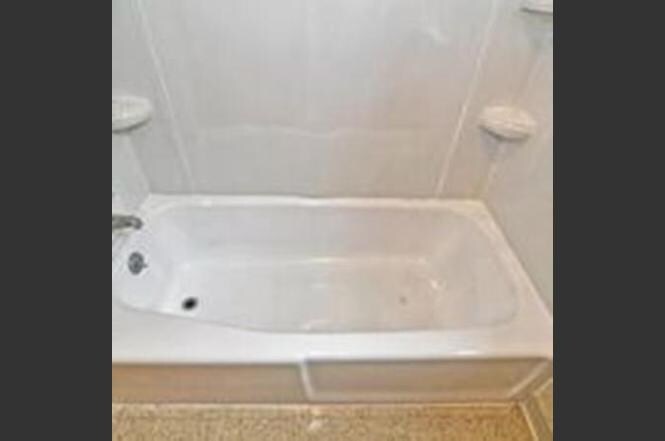 Building Photo - 25R Saunders St