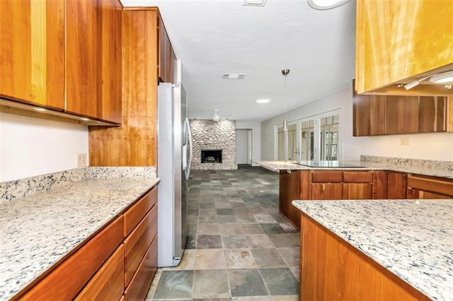 Building Photo - 26 Bounty Rd E