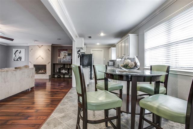 Building Photo - 2906 Sharpview Ln