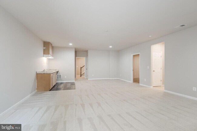 Building Photo - 12199 Aster Rd