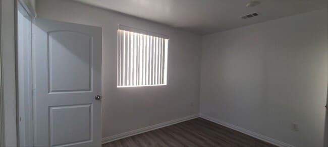 Building Photo - BROADWAY (10611)