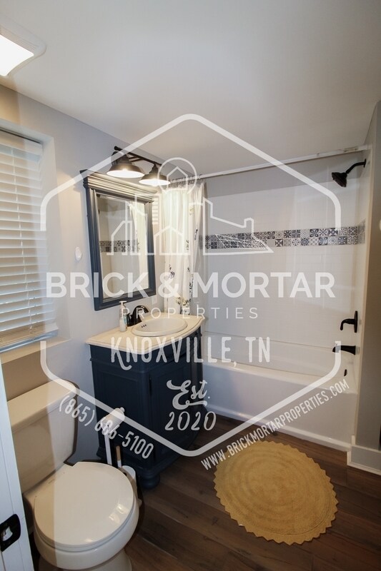 Building Photo - 503 Busbee Rd